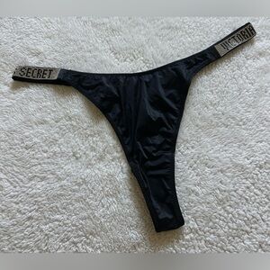 Victoria's Secret  Very Sexy Shine Strap Logo Thong panty